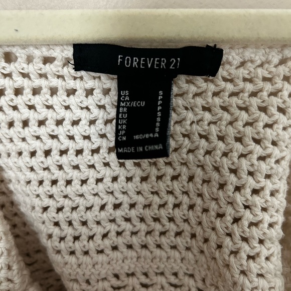 Forever 21 crotchet tank - Picture 4 of 4